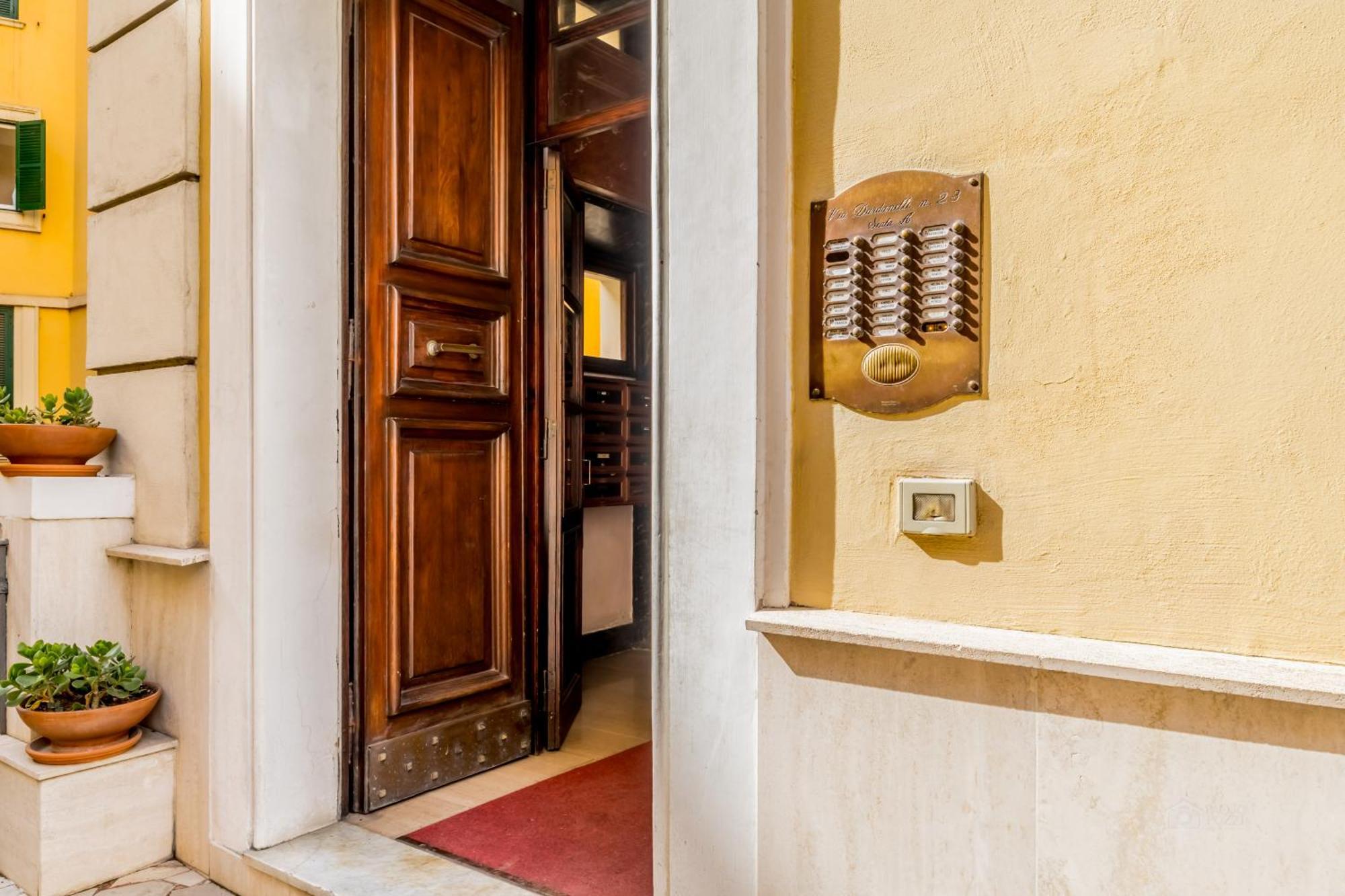 Апартаменты Dardanelli House Рим Экстерьер фото